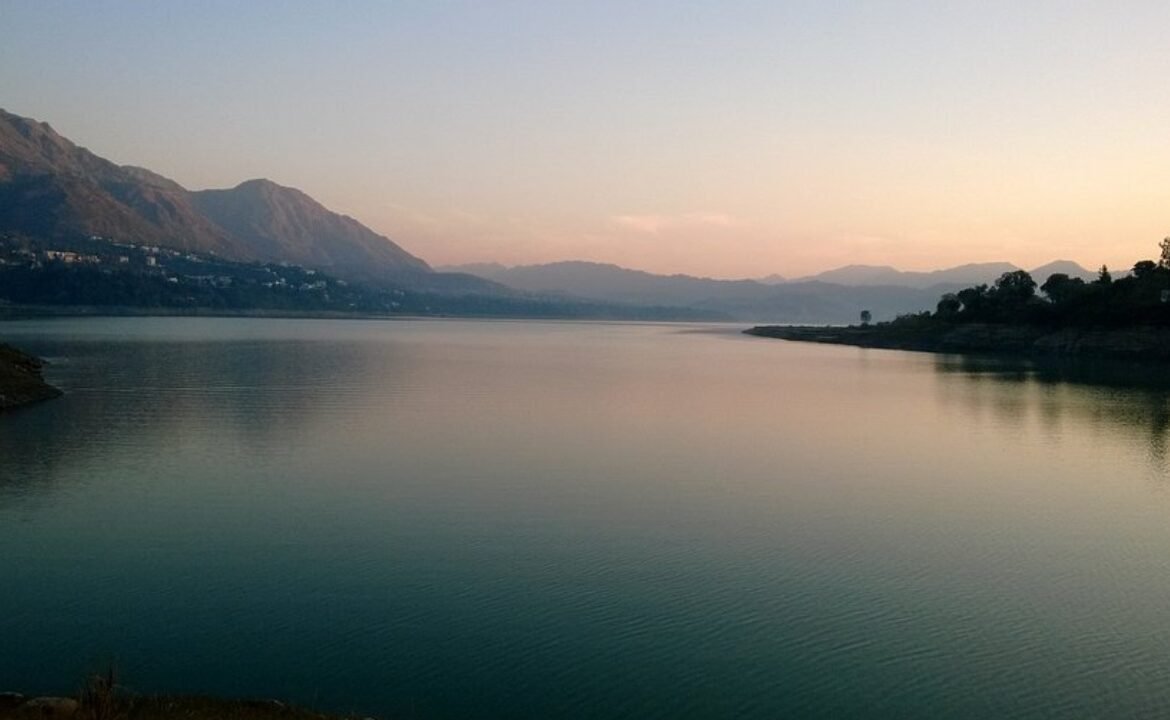 Gobind Sagar Lake