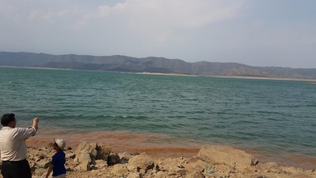 guru-gobind-sagar-lake